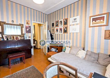 camera da letto 2 - Appartamento Via Vittorio Veneto
 
3, Massa - foto 20