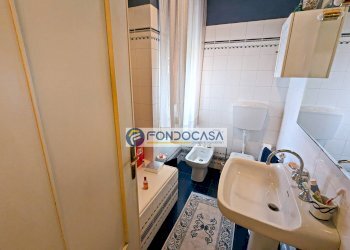 bagno 1 - Appartamento Via Vittorio Veneto
 
3, Massa - foto 26