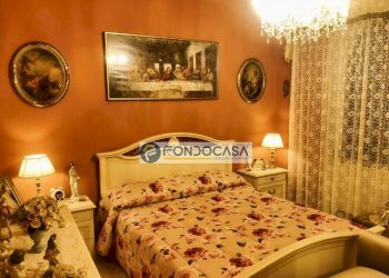 CAMERA MATRIMONIALE - Villa Via Commercio
 
34, Massa - foto 18