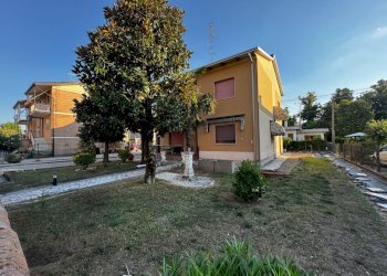 Foto 1 - Villa Finale Emilia - foto 1