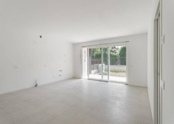 Cucina - Trilocale via Alessandro Tassoni, 1, Scanzorosciate - foto 2