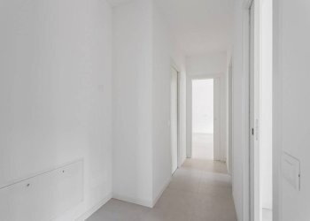 Corridoio - Trilocale via Alessandro Tassoni, 1, Scanzorosciate - foto 3