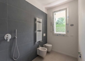 Bagno - Trilocale via Alessandro Tassoni, 1, Scanzorosciate - foto 8