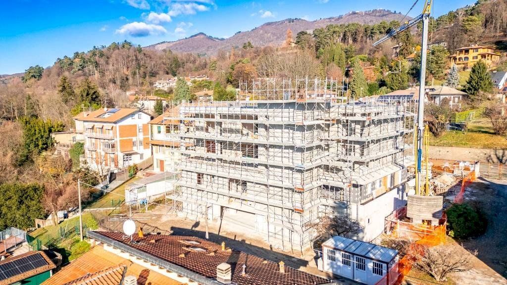 Vista - Bilocale via Vittorio Veneto, 3, Luvinate - foto 2