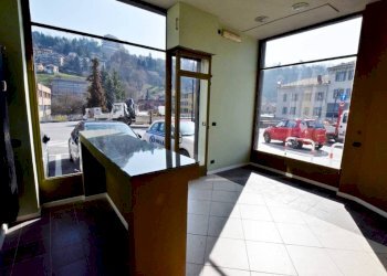 Interno non residenziale - Negozio piazzetta Francesco Perotti, Mondovì - foto 3