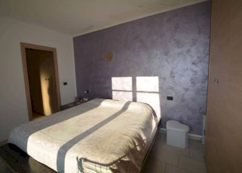 Camera da letto - Bilocale via Paolo Thaon de Revel, 21, Carmagnola - foto 14