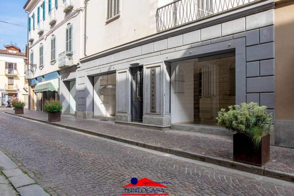 Facciata - Casa indipendente via Umberto I, 26, Busca - foto 2