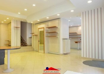 Interno non residenziale - Independent house via Umberto I, 26, Busca - photo 19