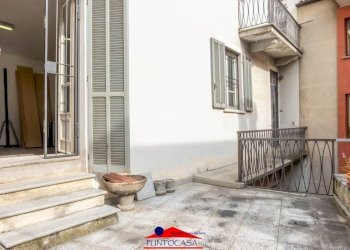 Cortile interno - Independent house via Umberto I, 26, Busca - photo 39