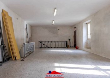 Stanza non arredata - Trilocale via Luigi Cadorna, 3, Busca - foto 4