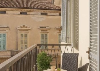 Balcone - Appartamento via Luigi Cadorna, 3, Busca - foto 1