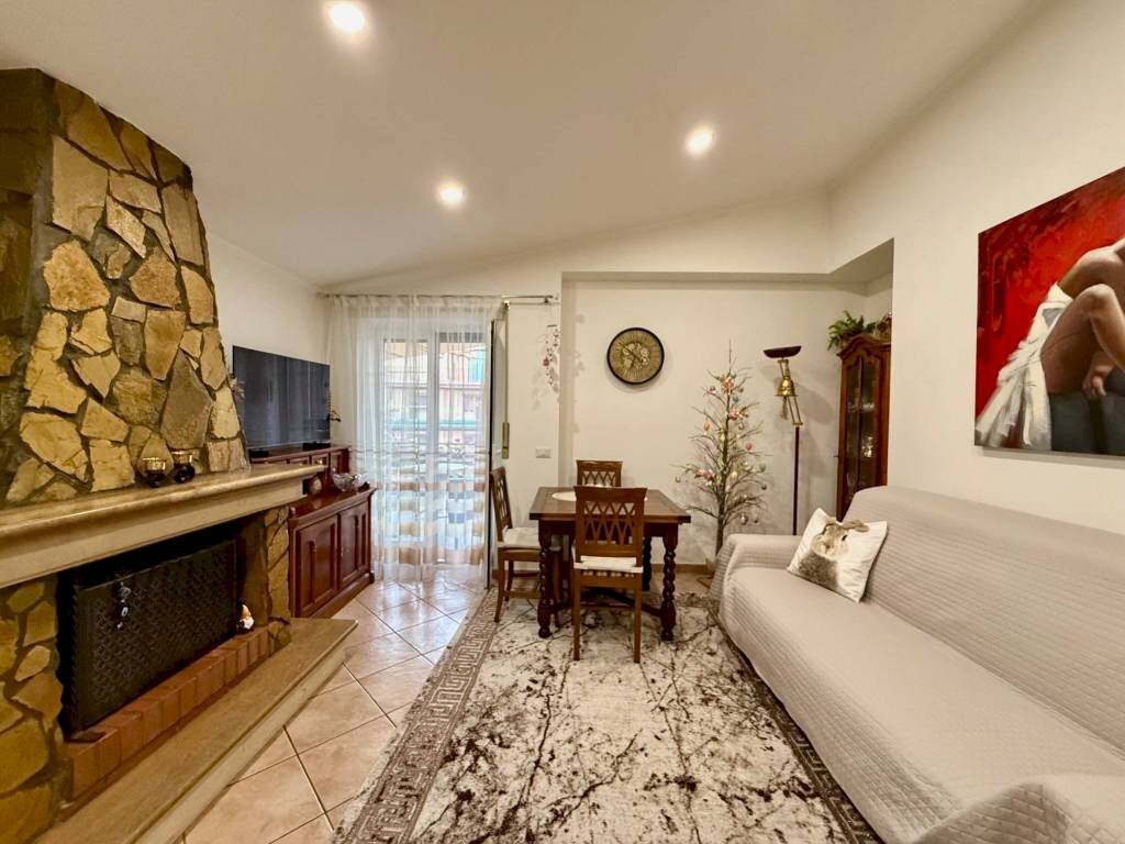 Salone - Trilocale via Villabate, Roma - foto 1