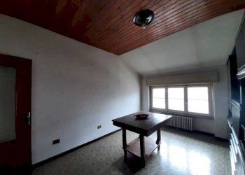 Stanza non arredata - Trilocale via Roma, 38, Tresivio - foto 4