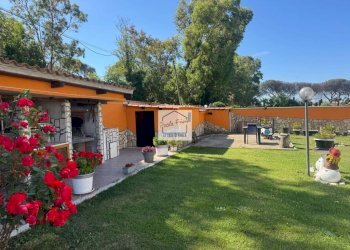 Giardino - Villa via degli Olivi, Ardea - foto 2