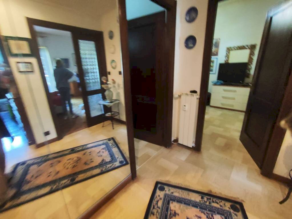 Disimpegno - Appartamento via Giulio Tanini, Genova (zona Borgoratti) - foto 2