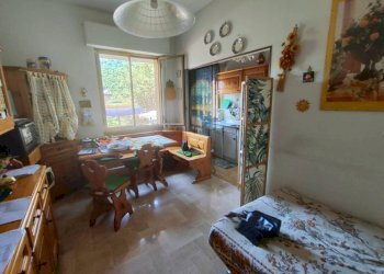 Salone - Appartamento via Giulio Tanini, Genova (zona Borgoratti) - foto 14