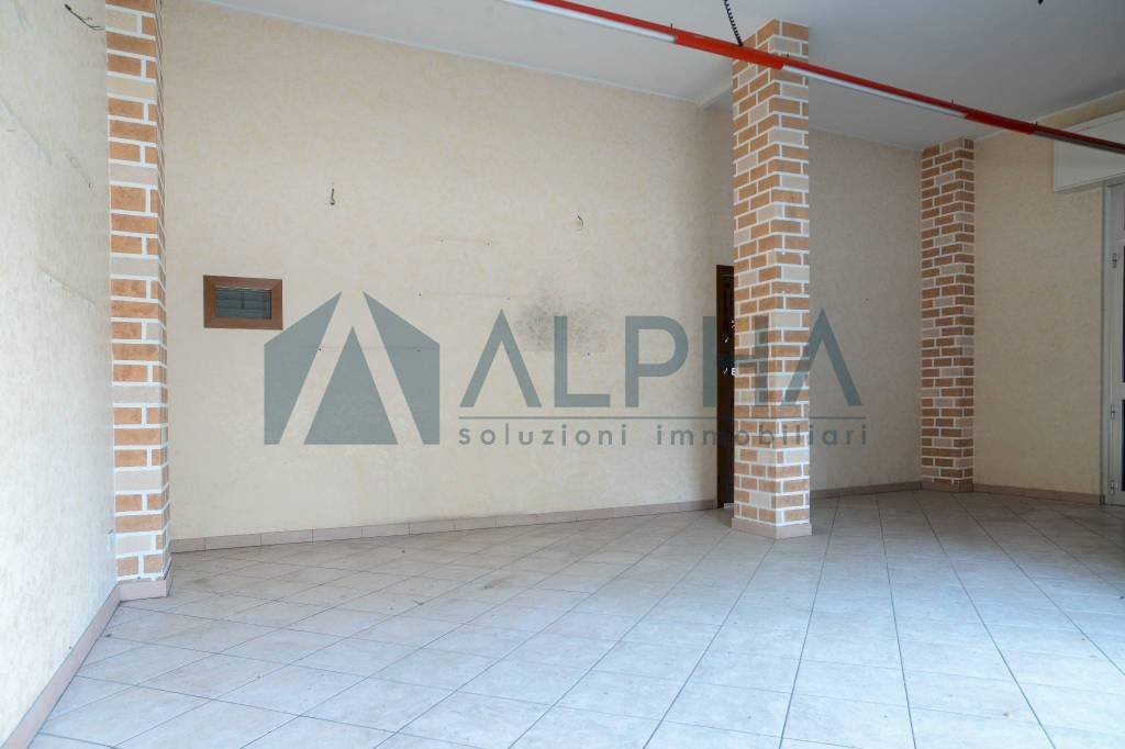 Stanza non arredata - Commercial Activity viale Lecce, Rimini - photo 2