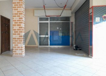 Interno non residenziale - Attività Commerciale viale Lecce, Rimini - foto 3