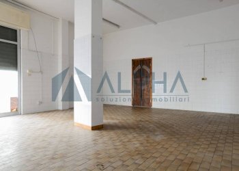 Interno non residenziale - Attività Commerciale viale Lecce, Rimini - foto 12