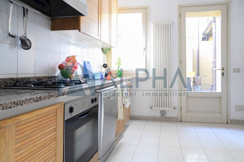 Cucina - Villa via Mura Porta Fiume, Cesena - foto 3