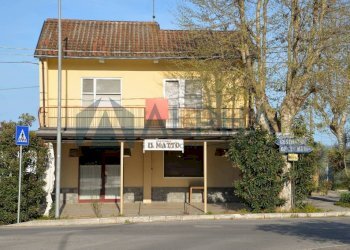 Facciata - Negozio via Canale Bonificazione, Cesenatico - foto 2