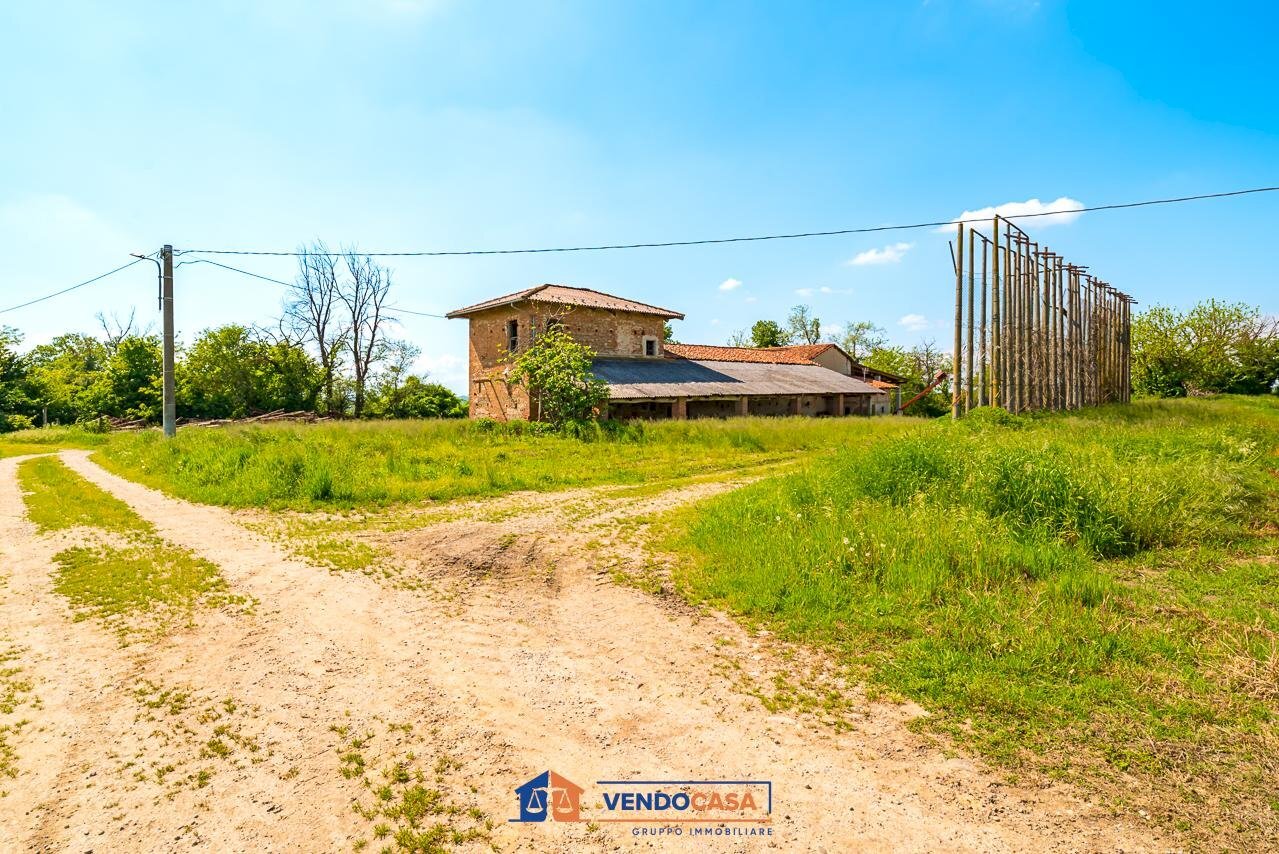 Independent house Cherasco - photo 1