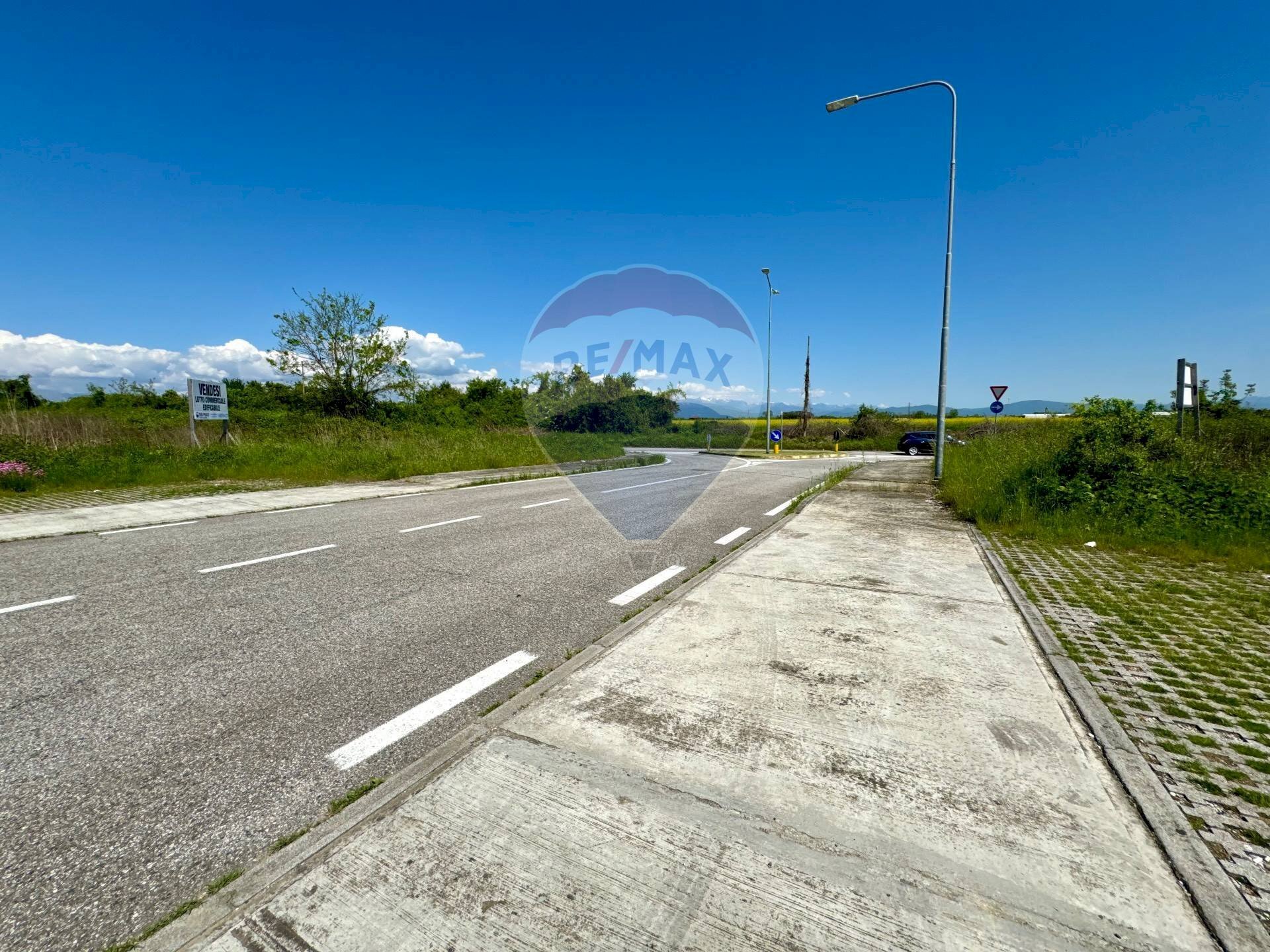 Non correlato - Building land VIALE PALMANOVA
 
486, Udine - photo 3