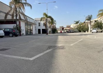 Posto macchina - Capannone via Emanuele Gianturco, Napoli - foto 2