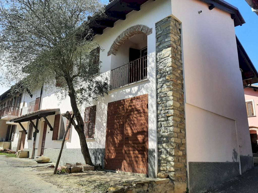 Facciata - Rustico Regione Baldizzone, 8, Terzo - foto 1