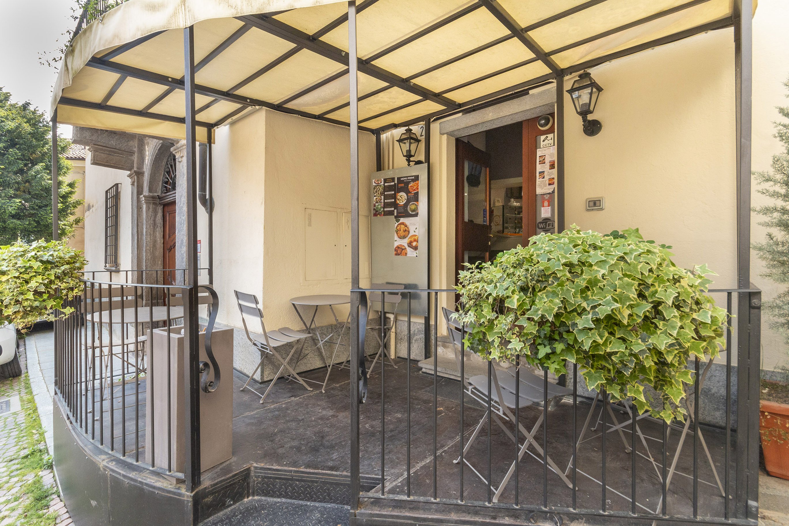 Bar Tavola Calda - Fredda Via San Francesco d'Assisi, 25, Saluzzo - foto 2