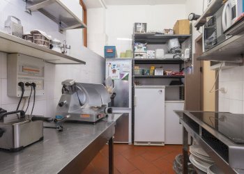 Bar Tavola Calda - Fredda Via San Francesco d'Assisi, 25, Saluzzo - foto 15