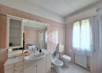 Three-room apartment Via Comastri, Medicina - photo 11
