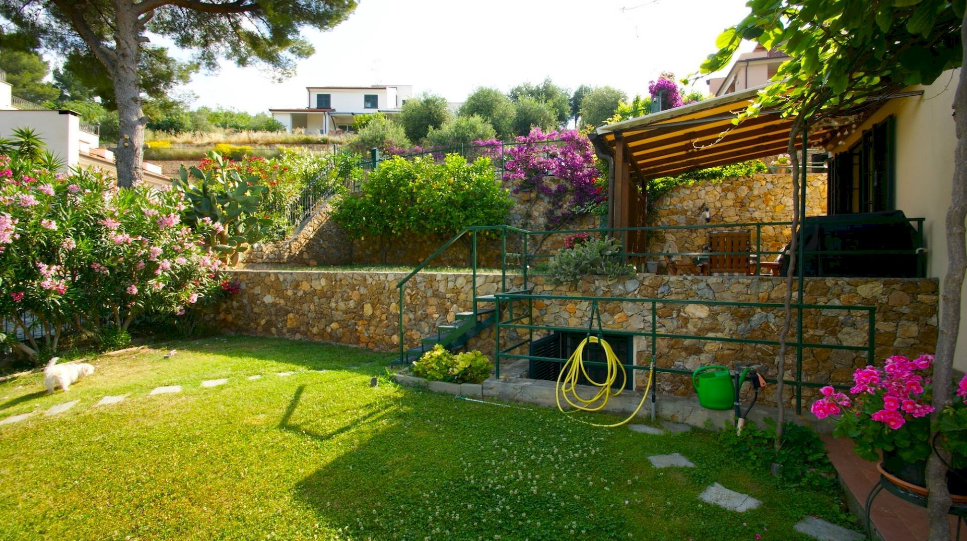 Foto 1 - Villa via dei ginepri
 
17, Borgio Verezzi - foto 1