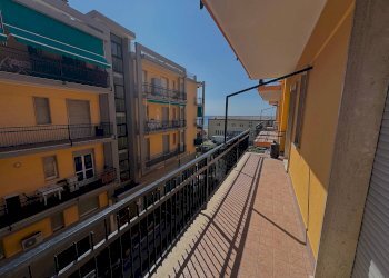 Foto 2 - Bilocale Via Dei Fiori
 
7, Borgio Verezzi - foto 2