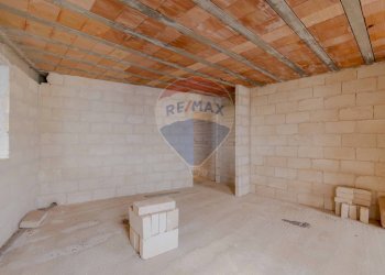 Stanza vuota - Capannone Via San Sabino, Mola di Bari - foto 17