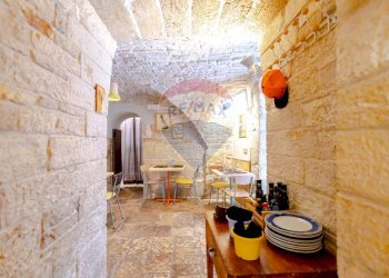 Hall / corridoio - Commercial Activity Via Gian Donato Rogadeo
 
7, Bitonto - photo 19