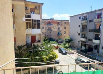 Balcone - Trilocale Via Manzoni
 
2, Trapani - foto 3