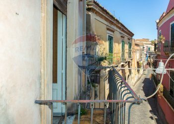 Edificio all\'aperto - Casa indipendente Via Atanasia
 
40/42/44, Acireale - foto 5