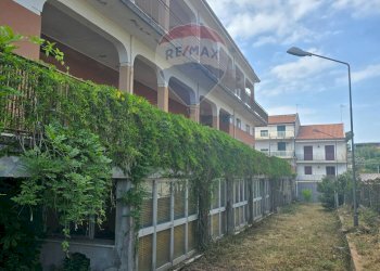 Edificio all\'aperto - Stabile - Palazzo Via Regina del Cielo/Piazza Padre Pio
145, Fiumefreddo di Sicilia - foto 25