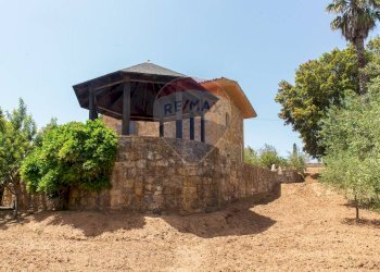 Casa all\'aperto - Villa Strada Provinciale 12
 
sn, Piazza Armerina - foto 6