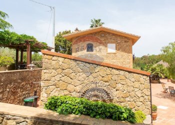 Casa all\'aperto - Villa Strada Provinciale 12
 
sn, Piazza Armerina - foto 13