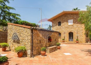 Casa all\'aperto - Villa Strada Provinciale 12
 
sn, Piazza Armerina - foto 27