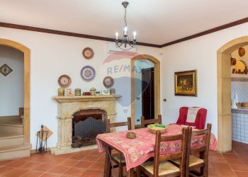 Sala da pranzo - Villa Strada Provinciale 12
 
sn, Piazza Armerina - foto 41