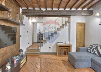 Soggiorno - Casa semi indipendente Via dell'Acacia
 
130, Terranuova Bracciolini - foto 12