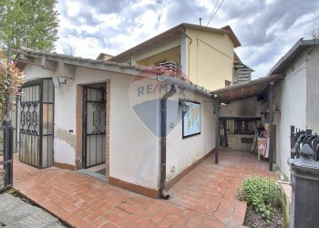 Terrazza - Casa semi indipendente Via dell'Acacia
 
130, Terranuova Bracciolini - foto 19