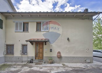 Casa all\'aperto - Casa semi indipendente Via dell'Acacia
 
130, Terranuova Bracciolini - foto 23