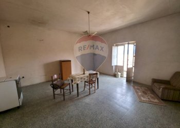 Soggiorno - Casa indipendente Via Costantinopoli
 
2, Torano Castello - foto 11