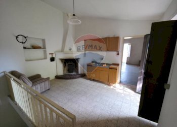 Soggiorno - Casa indipendente Via Costantinopoli
 
2, Torano Castello - foto 17