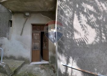 Edificio all\'aperto - Casa indipendente Via Costantinopoli
 
2, Torano Castello - foto 46