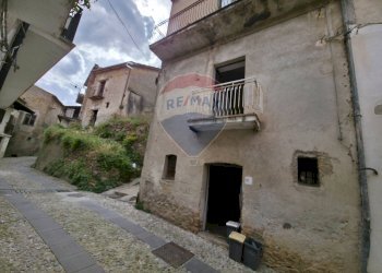 Edificio all\'aperto - Casa indipendente Via Costantinopoli
 
2, Torano Castello - foto 49